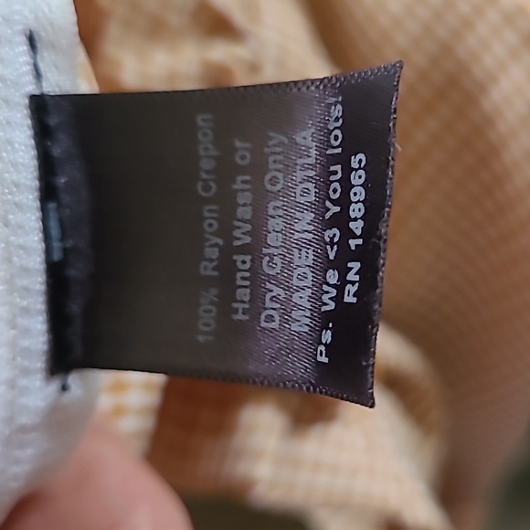 Striped Ruffles Crop Top - Picture 7 of 7